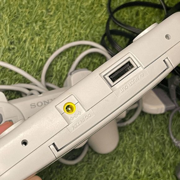 Sony PS One Playstation 1 - with controller and cables - Super Great - Picture 6 of 8